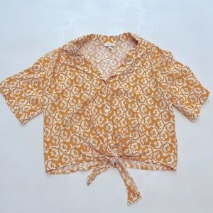 XS Selfie Floral Tie-Front Top